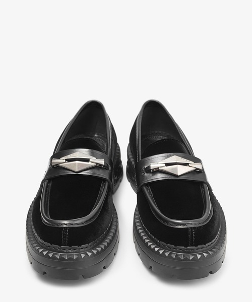 JIMMY CHOO（ジミーチュウ）の「MARLOW DIAMOND/F（ローファー）」 - WEAR
