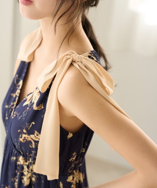 SNIDEL HOME（スナイデルホーム）の「ショルダーリボンワンピース（ルームウェア/パジャマ・レディース・ピンク/ネイビー/オフホワイト・FREE）」の8枚目の写真