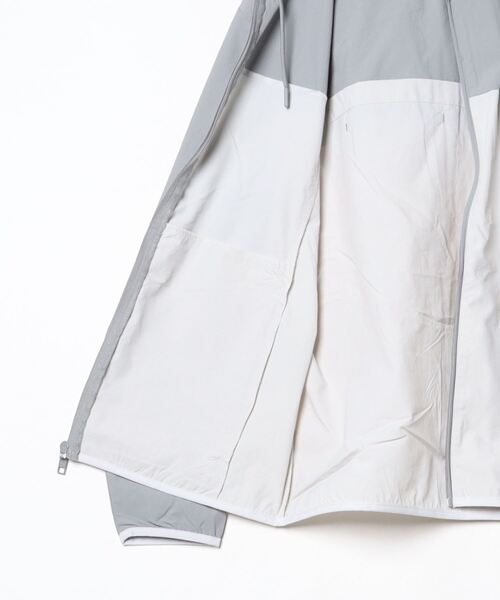 NEW BALANCE（ニューバランス）の「Athletics ウーブンジャケット（ナイロンジャケット・メンズ・カーキブラウン/グレー・X-LARGE/LARGE/MEDIUM/SMALL）」の14枚目の写真