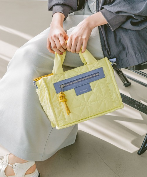 BAYFLOW（ベイフロー）の「[500mlペットボトルが入る]キルトパッファースクエアショルダー（ショルダーバッグ・レディース・ブラック/ライトグレー/ネイビー/ベージュ系/イエロー/オレンジ/アイボリー/シルバー/ブラウン/ホワイト・FREE）」の8枚目の写真