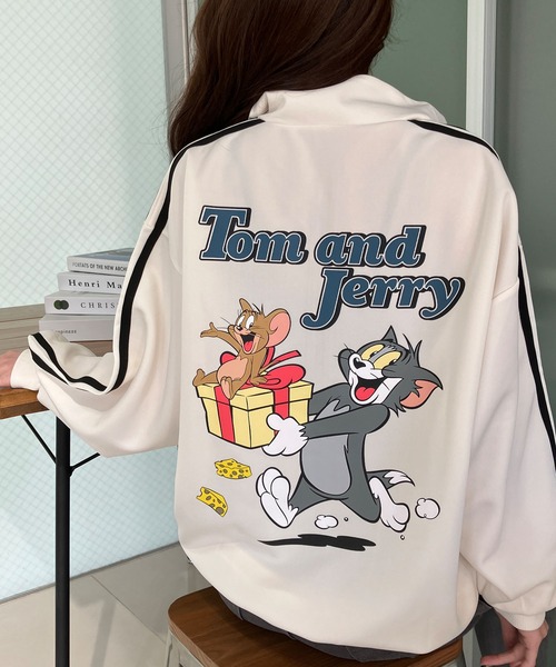 GLAMOROUS JANE(グラマラスジェーン)の「TOM&JERRYバックプリントジャージ(ジャージ・レディース・ラベンダー/アイボリー/ワインレッド/ブラック・FREE)」の3枚目の写真