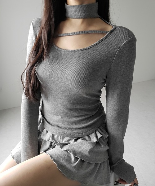 me+em select(ミームセレクト)の「【 3color / 裏起毛 】チョーカーナナメストラップシャーリングトップス / choker naname strap shirring tops(Tシャツ/カットソー・レディース・ホワイト/ブラック/グレー・FREE)」の15枚目の写真