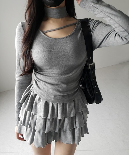 me+em select(ミームセレクト)の「【 3color / 裏起毛 】チョーカーナナメストラップシャーリングトップス / choker naname strap shirring tops(Tシャツ/カットソー・レディース・ホワイト/ブラック/グレー・FREE)」の9枚目の写真