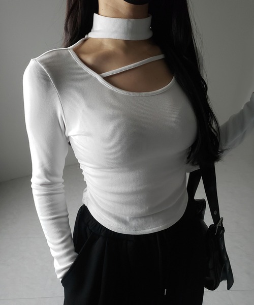 me+em select(ミームセレクト)の「【 3color / 裏起毛 】チョーカーナナメストラップシャーリングトップス / choker naname strap shirring tops(Tシャツ/カットソー・レディース・ホワイト/ブラック/グレー・FREE)」の22枚目の写真