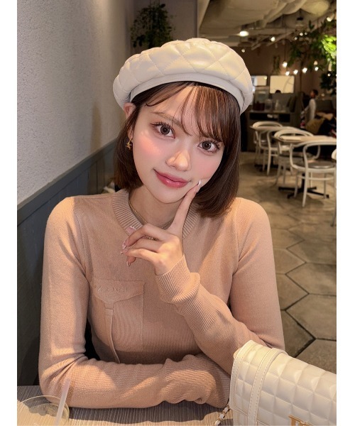 Darich(ダーリッチ)の「フラップポケットニットトップス(ニット/セーター・レディース・ベージュ/ホワイト/ブラック・FREE)」の9枚目の写真