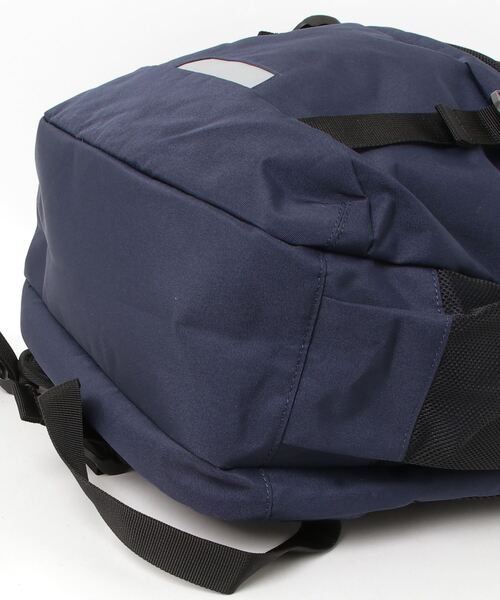 CONVERSE(コンバース)の「【CONVERSE/コンバース】ARCH LOGO BAG PACK アーチロゴ(バックパック/リュック・メンズ・ホワイト/ブラック/ネイビー・FREE)」の5枚目の写真