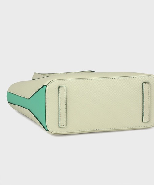 Paul Smith（ポールスミス）の「カラーブロックレザー ハンドバッグ / 555401 WN030S（ショルダーバッグ・レディース・ネイビー/ライトグリーン/グレイッシュベージュ・FREE）」の12枚目の写真