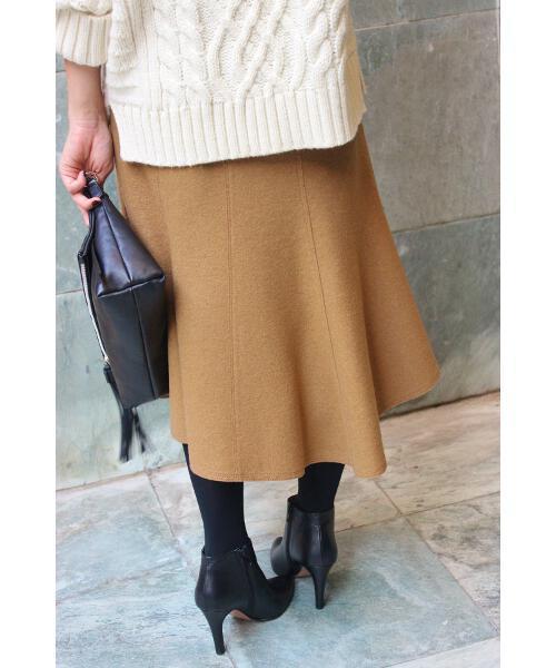 IENA(イエナ)の「ブークレ アシンメトリースカート◆(スカート・レディース・ナチュラル/キャメル/レッド・36/34/38/40)」の18枚目の写真