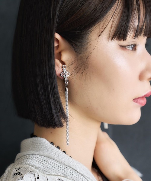 HARE(ハレ)の「チャイナロングイヤリング(HARE)(イヤリング・レディース・ブラック/シルバー・FREE)」の5枚目の写真