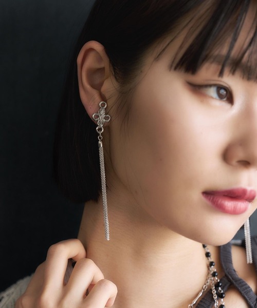 HARE(ハレ)の「チャイナロングイヤリング(HARE)(イヤリング・レディース・ブラック/シルバー・FREE)」の7枚目の写真