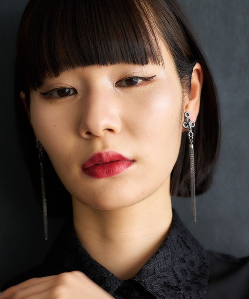 HARE(ハレ)の「チャイナロングイヤリング(HARE)(イヤリング・レディース・ブラック/シルバー・FREE)」の9枚目の写真