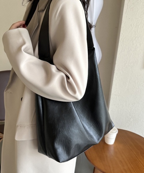 ampm（エーエムピーエム）の「ノットハンドルバッグ（ハンドバッグ・レディース・ブラウン/ブラック/ライトブラウン・FREE）」の21枚目の写真