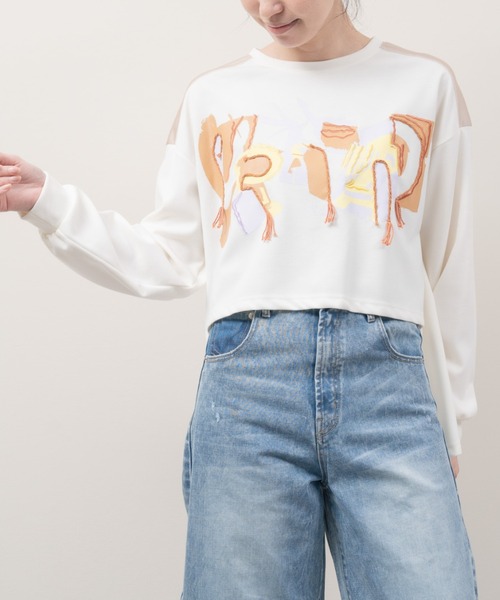 DOLLUPOOPS（ドールアップウップス）の「ロープ刺繍ロゴプリントトップス（Tシャツ/カットソー・レディース・アイボリー/ブラック・38）」の2枚目の写真