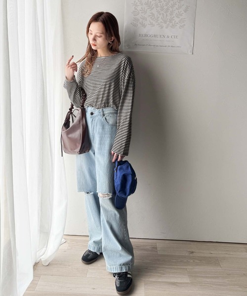 classicalelf(クラシカルエルフ)の「大人のラフスタイルを叶える。ビッグシルエットスラブシアーボーダートップス(長袖) 紫外線・日焼け対策/冷房対策(Tシャツ/カットソー・レディース・ベージュ/ネイビー/オフホワイト/ブラック・LARGE/MEDIUM/SMALL/X-LARGE)」の9枚目の写真