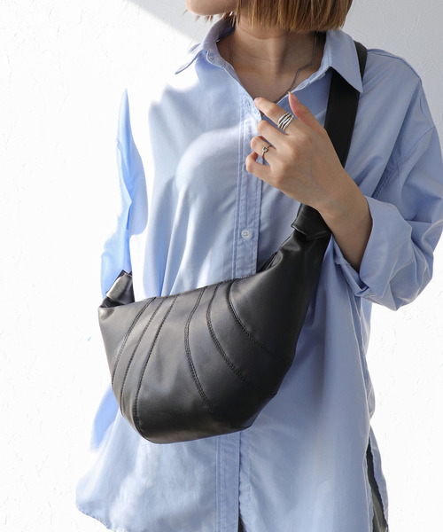 牛革シュリンクBODYバッグ