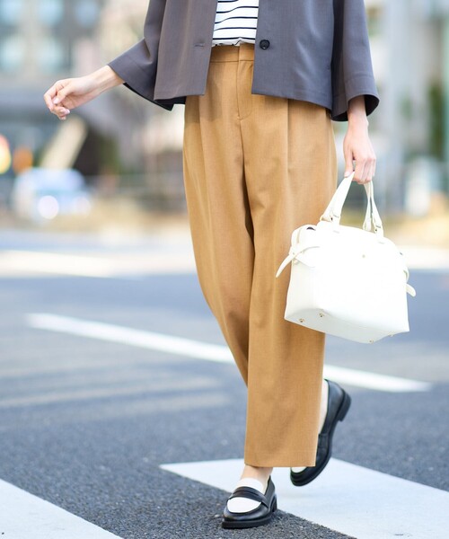 Reflect（リフレクト）の「【マシンウォッシュ可／すっきりシルエット】ワイドシルエットパンツ（その他パンツ・レディース・ライトグレー/キャメル/ブラック/ライトベージュ・05/07/09/11/13/15 /17）」の4枚目の写真