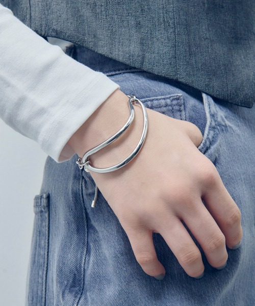 GOLDY（ゴールディ）の「ワイド カーブ スネーク チェーン ブレスレット（ブレスレット・レディース・ゴールド/シルバー系その他/ゴールド系その他/シルバー・FREE）」の7枚目の写真