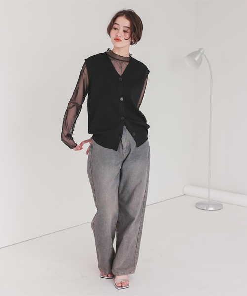 titivate（ティティベイト）の「ベーシックフロント釦ニットベスト（ベスト・レディース・オフホワイト/ライトイエロー/レッド/グレー/グレイッシュベージュ/ブラック・S/L/M）」の14枚目の写真