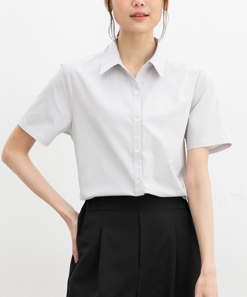 Honeys（ハニーズ）の「【らくらくアイロン】らくらく半袖スキッパーシャツ（ビジネスシャツ・レディース・グレー系その他/サックスブルー/ブルー系その他3/ホワイト系その他/ホワイト/ホワイト×グレー・3L/L/LL/M/S）」の5枚目の写真