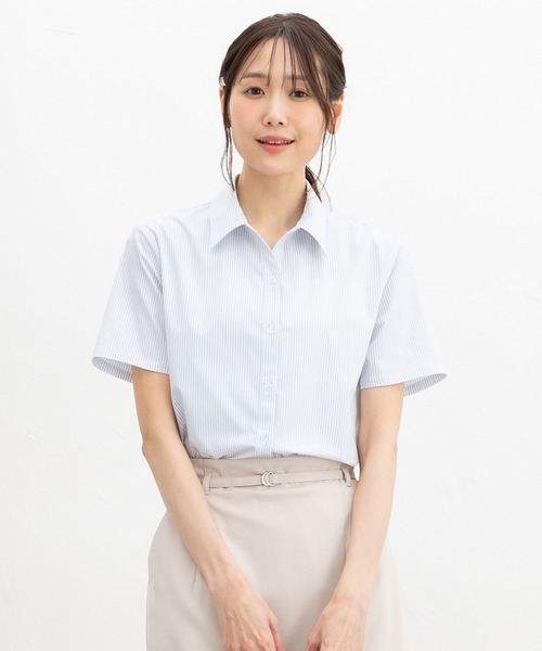 Honeys（ハニーズ）の「【らくらくアイロン】らくらく半袖スキッパーシャツ（ビジネスシャツ・レディース・グレー系その他/サックスブルー/ブルー系その他3/ホワイト系その他/ホワイト/ホワイト×グレー・3L/L/LL/M/S）」の9枚目の写真