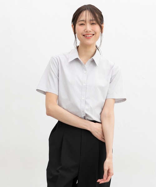 Honeys（ハニーズ）の「【らくらくアイロン】らくらく半袖スキッパーシャツ（ビジネスシャツ・レディース・グレー系その他/サックスブルー/ブルー系その他3/ホワイト系その他/ホワイト/ホワイト×グレー・3L/L/LL/M/S）」の11枚目の写真