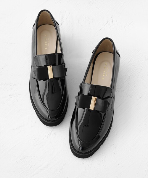 TOCCA(トッカ)の「NOBLE RIBBON LOAFER SHOES ローファー(パンプス・レディース・ブラック系/ブラック系5/シルバー系・35/37/39/38/36)」の5枚目の写真