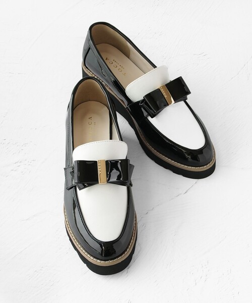TOCCA(トッカ)の「NOBLE RIBBON LOAFER SHOES ローファー(パンプス・レディース・ブラック系/ブラック系5/シルバー系・35/37/39/38/36)」の9枚目の写真
