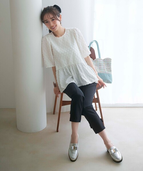 TOCCA(トッカ)の「NOBLE RIBBON LOAFER SHOES ローファー(パンプス・レディース・ブラック系/ブラック系5/シルバー系・35/37/39/38/36)」の12枚目の写真