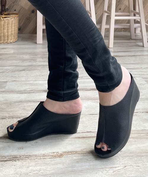 LUGG NAGG(ラグナグ)の「【addottona】【軽量】ウェッジサボ風ミュールサンダル(サンダル・レディース・シルバー/ブラック/ホワイト/ブロンズ/レオパード/ネイビー・LL/L/M/S)」の1枚目の写真