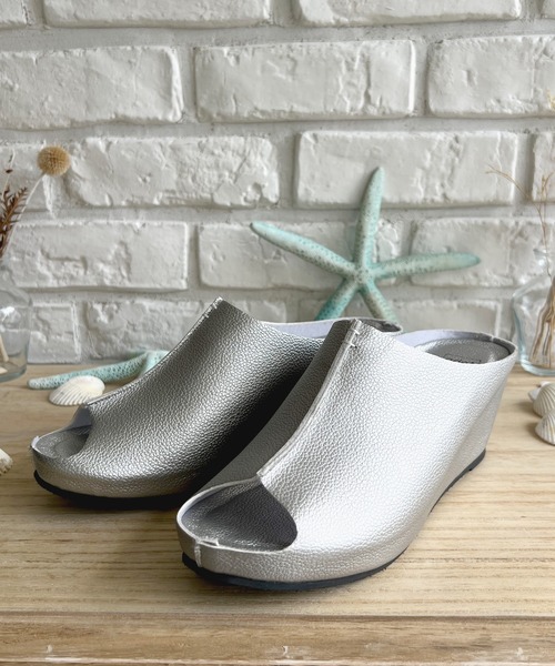 LUGG NAGG(ラグナグ)の「【addottona】【軽量】ウェッジサボ風ミュールサンダル(サンダル・レディース・シルバー/ブラック/ホワイト/ブロンズ/レオパード/ネイビー・LL/L/M/S)」の21枚目の写真