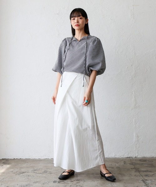 VitaFelice（ヴィータフェリーチェ）の「フロントタックスカート ラップスカート風（スカート・レディース・ホワイト/ブラック・FREE）」の22枚目の写真