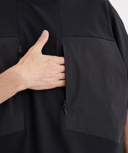 WHITE MOUNTAINEERING（ホワイトマウンテニアリング）の「【White Mountaineering / ホワイトマウンテニアリング】別注 STRETCHED HYBRID S/S TEE（Tシャツ/カットソー・メンズ・ブラック・1/2/3）」の11枚目の写真