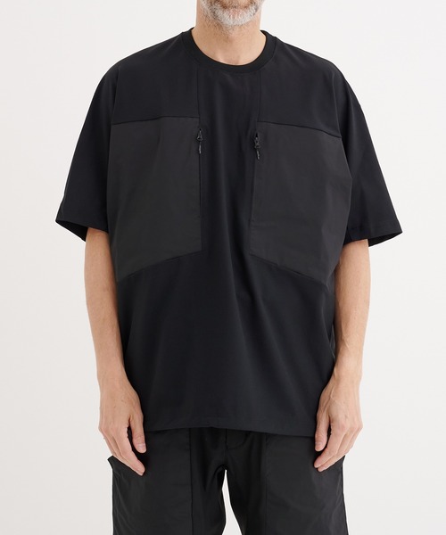 WHITE MOUNTAINEERING（ホワイトマウンテニアリング）の「【White Mountaineering / ホワイトマウンテニアリング】別注 STRETCHED HYBRID S/S TEE（Tシャツ/カットソー・メンズ・ブラック・1/2/3）」の5枚目の写真