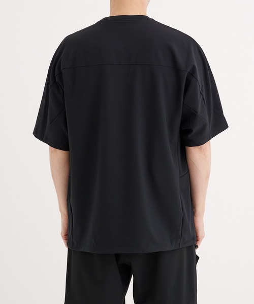 WHITE MOUNTAINEERING（ホワイトマウンテニアリング）の「【White Mountaineering / ホワイトマウンテニアリング】別注 STRETCHED HYBRID S/S TEE（Tシャツ/カットソー・メンズ・ブラック・1/2/3）」の7枚目の写真