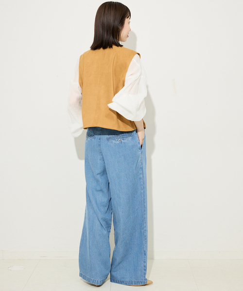 SLOBE IENA（スローブイエナ）の「《4サイズ展開/追加2》LEDENIM TUCK TROUSERデニム（デニムパンツ・レディース・ブルー・34/36/38/40）」の13枚目の写真