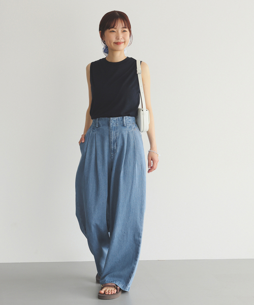 SLOBE IENA（スローブイエナ）の「《4サイズ展開/追加2》LEDENIM TUCK TROUSERデニム（デニムパンツ・レディース・ブルー・34/36/38/40）」の16枚目の写真