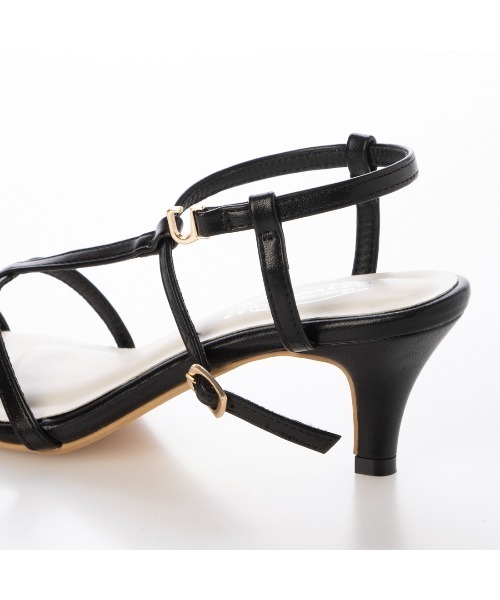 Realta（レアルタ）の「Realta(レアルタ)6cmヒールポインテッドトゥTストラップナローサンダル（サンダル・レディース・ブラック/ホワイト/シルバー・S/M/L/LL）」の20枚目の写真