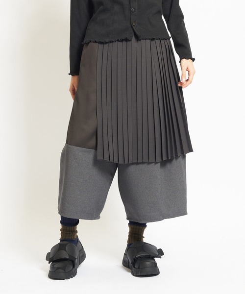 gomme（ゴム）の「エクセルツイル　プリーツパンツ（その他パンツ・レディース・ブラック/チャコールグレー・MEDIUM）」の2枚目の写真