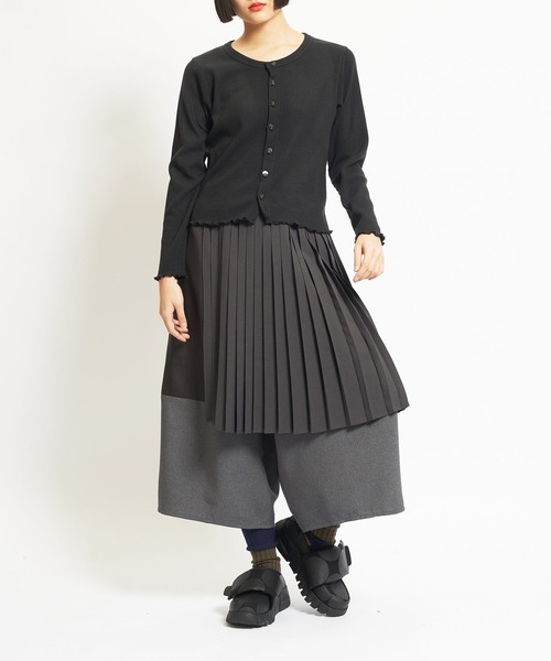 gomme（ゴム）の「エクセルツイル　プリーツパンツ（その他パンツ・レディース・ブラック/チャコールグレー・MEDIUM）」の3枚目の写真