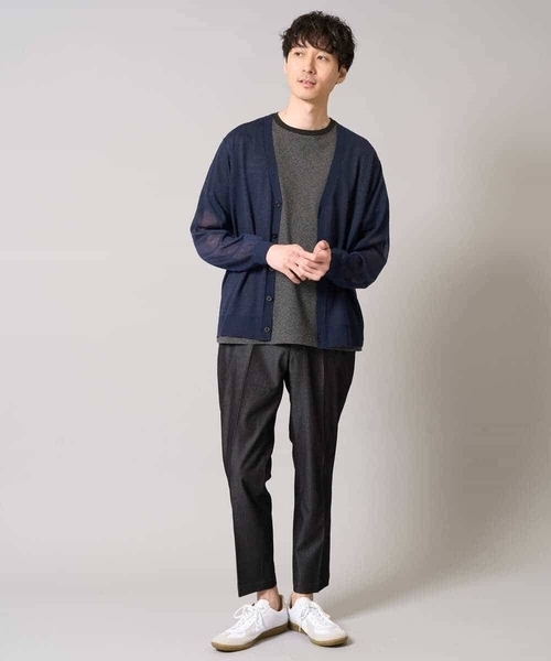 a.v.v（アーヴェヴェ）の「【洗濯機で洗える】サマーシアーニットカーディガン（カーディガン/ボレロ・メンズ・ブラック/ネイビー・46/48）」の4枚目の写真