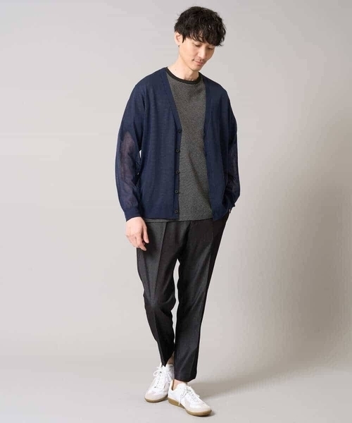 a.v.v（アーヴェヴェ）の「【洗濯機で洗える】サマーシアーニットカーディガン（カーディガン/ボレロ・メンズ・ブラック/ネイビー・46/48）」の5枚目の写真