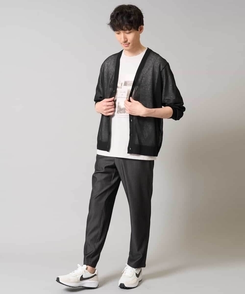 a.v.v（アーヴェヴェ）の「【洗濯機で洗える】サマーシアーニットカーディガン（カーディガン/ボレロ・メンズ・ブラック/ネイビー・46/48）」の9枚目の写真