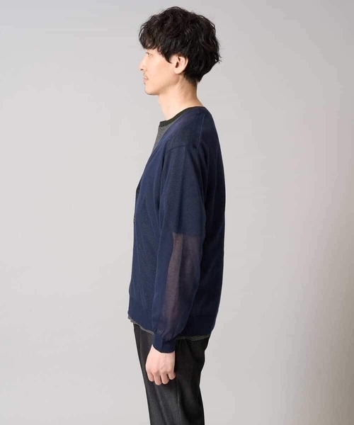 a.v.v（アーヴェヴェ）の「【洗濯機で洗える】サマーシアーニットカーディガン（カーディガン/ボレロ・メンズ・ブラック/ネイビー・46/48）」の16枚目の写真