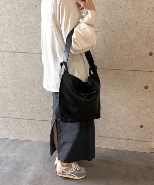 Lilimill(リリミル)の「2wayバッグ(ショルダーバッグ・レディース・シルバー系/ブラック・FREE)」の10枚目の写真