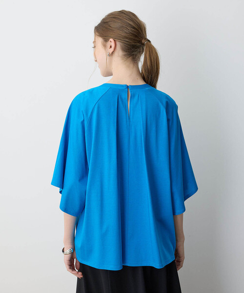 LE SOUK HOLIDAY(ルスークホリデー)の「【接触冷感】EASY ELEGANCEタックデザインプルオーバー(Tシャツ/カットソー・レディース・オフホワイト/ブルー/ブラック・M/L)」の12枚目の写真