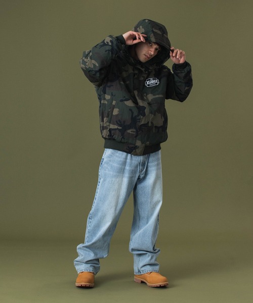 XLARGE(エクストララージ)の「OLD ENGLISH DENIM PANTS(デニムパンツ・メンズ・ブラック/ライトインディゴブルー・30inch/32inch/34inch/36inch)」の8枚目の写真