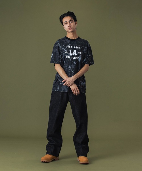 XLARGE(エクストララージ)の「OLD ENGLISH DENIM PANTS(デニムパンツ・メンズ・ブラック/ライトインディゴブルー・30inch/32inch/34inch/36inch)」の12枚目の写真