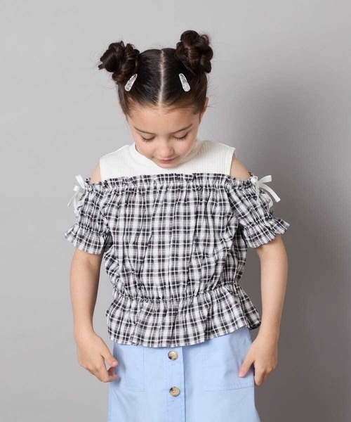 a.v.v（アーヴェヴェ）の「[100-160]【セットアップも出来る】袖レースアップオフショルブラウス（シャツ/ブラウス・キッズ・ブラック/ブルー・110/100/160/120/130/150/140）」の13枚目の写真