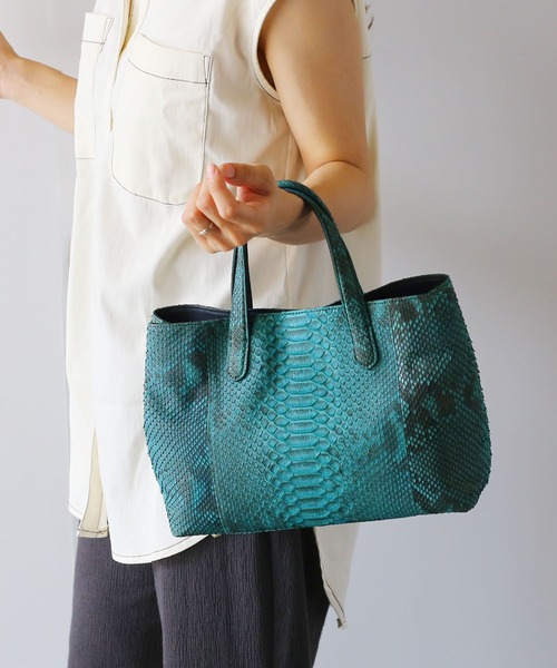 パイソンレザー トートバッグ 軽量 ヘビ革（ハンドバッグ）｜sankyo
