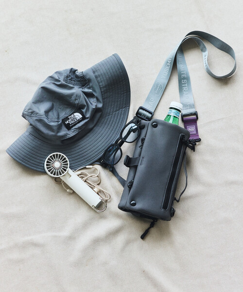 FREAK'S STORE(フリークスストア)の「YOSEMITE STRAP/ヨセミテストラップ BOTTLE ROLL 3WAY SHOULDER(ショルダーバッグ・メンズ・ブラック/チャコールグレー・ONE SIZE)」の12枚目の写真